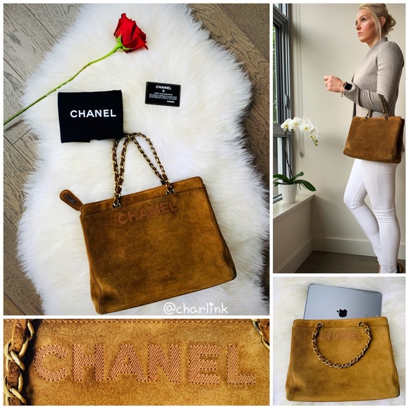 CHANEL Handbags - MINT! 🌹 Authentic CHANEL logo Suede Chain Handbag
